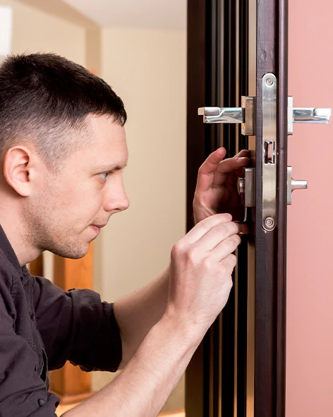 : Professional Locksmith For Commercial And Residential Locksmith Services in St Charles